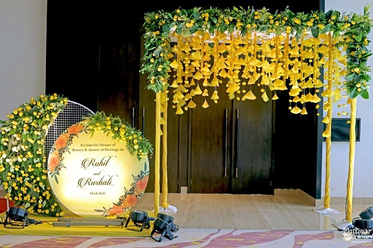 entrance decor, destination indian wedding, kochi bolgatty hyatt